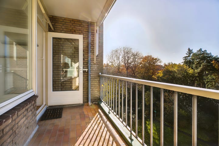 Photo 2 of Arnhemse Bovenweg 16-49