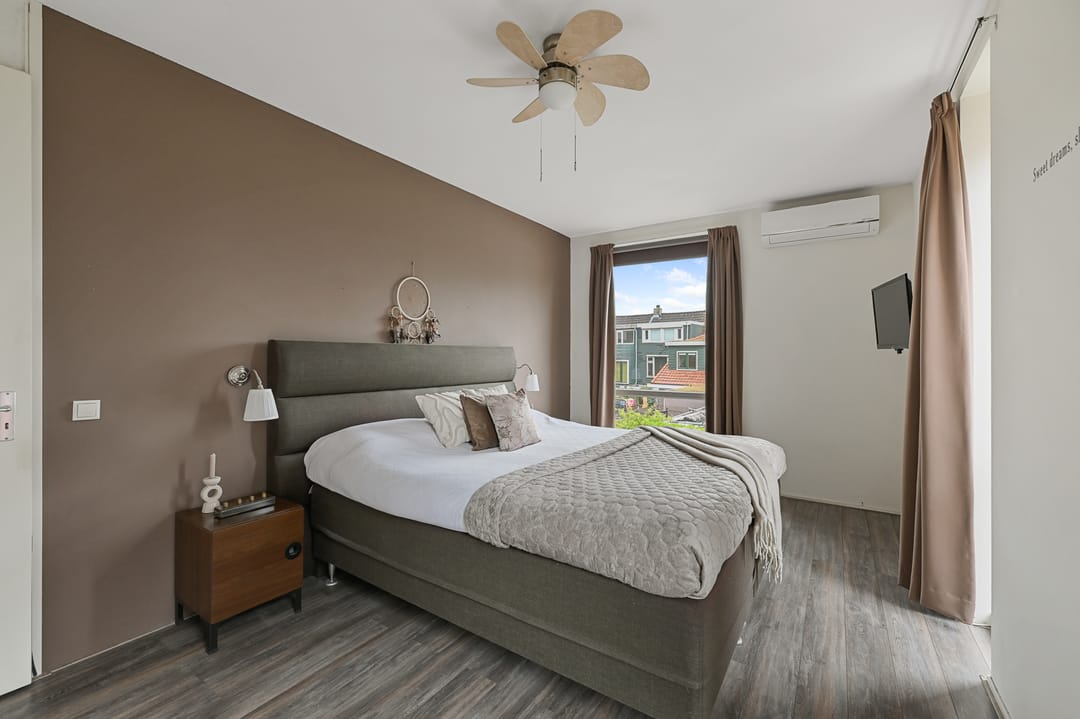 Photo 11 of Oosterwerf 25