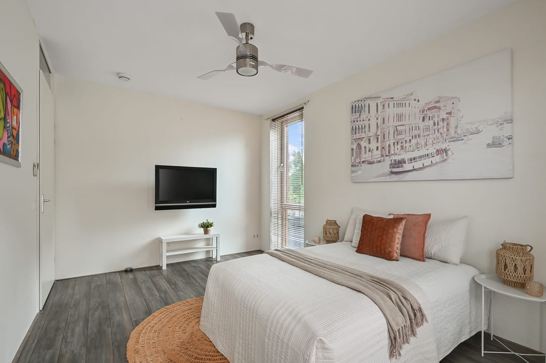 Photo 16 of Oosterwerf 25