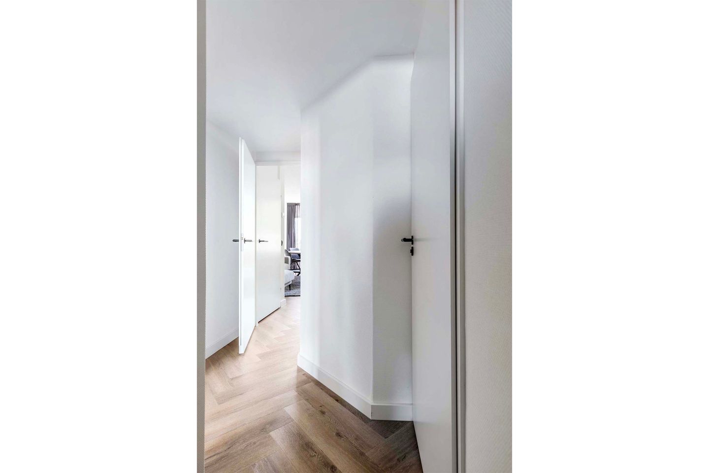 Foto 10 van Helfrichstraat 37