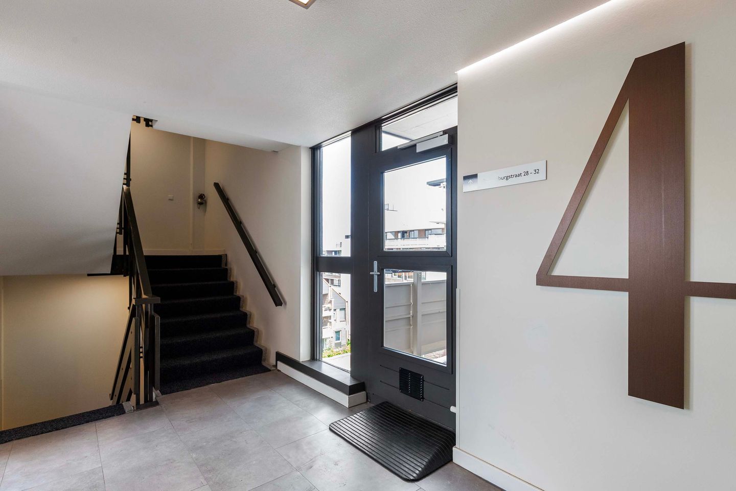 Foto 19 van Helfrichstraat 37