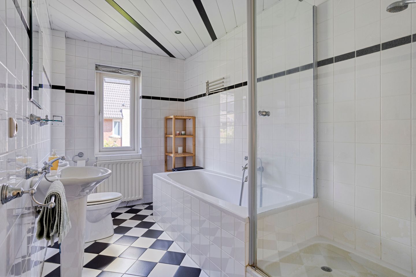 Foto 4 van Graham Greenelaan 3