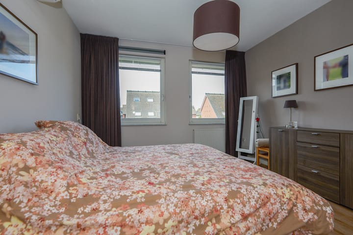 Photo 29 of Acropolis 83