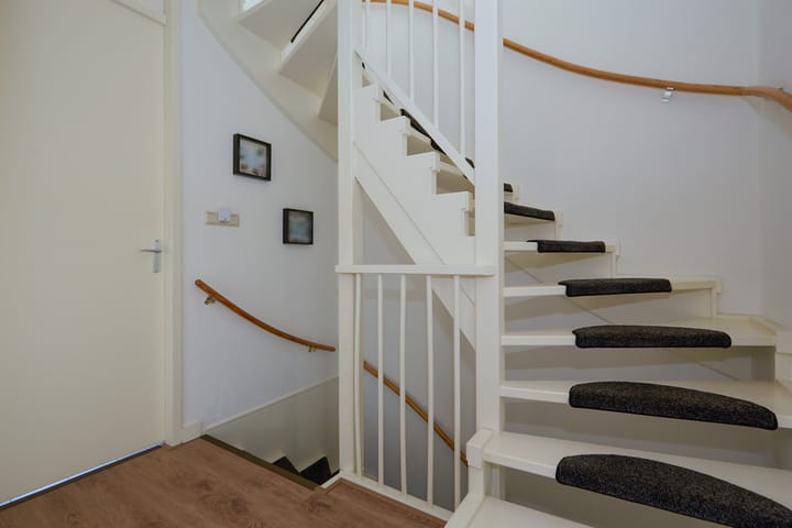 Photo 39 of Acropolis 83