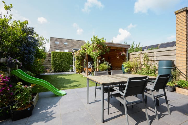 Photo 50 of Acropolis 83