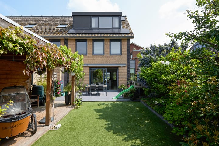 Photo 25 of Acropolis 83