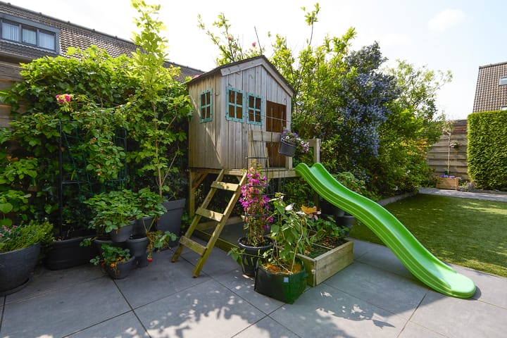 Photo 51 of Acropolis 83