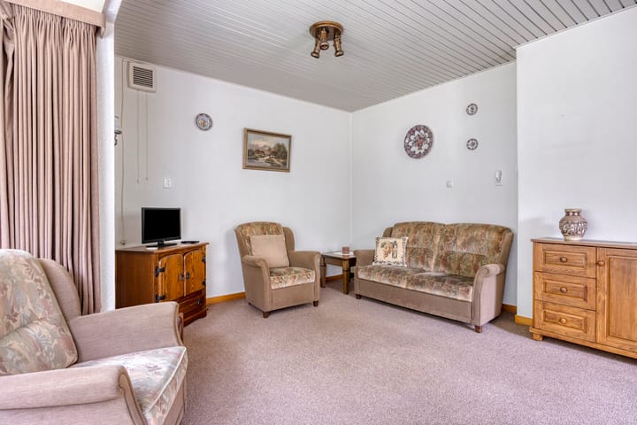 Foto 12 van Burgemeester Lewe van Aduardplein 1