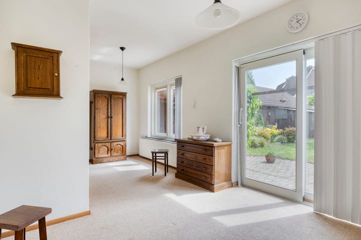 Foto 15 van Burgemeester Lewe van Aduardplein 1