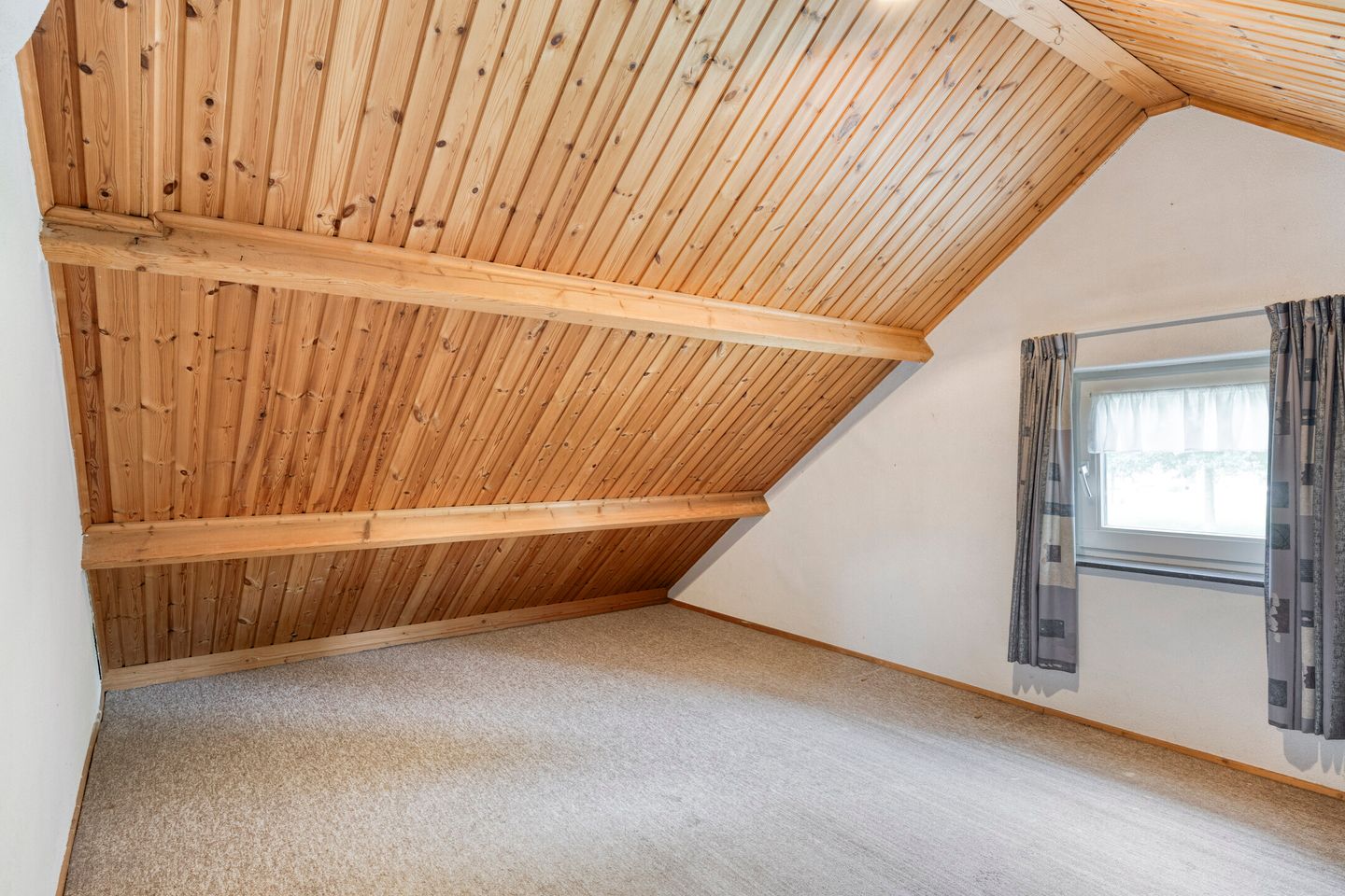 Foto 25 van Burgemeester Lewe van Aduardplein 1