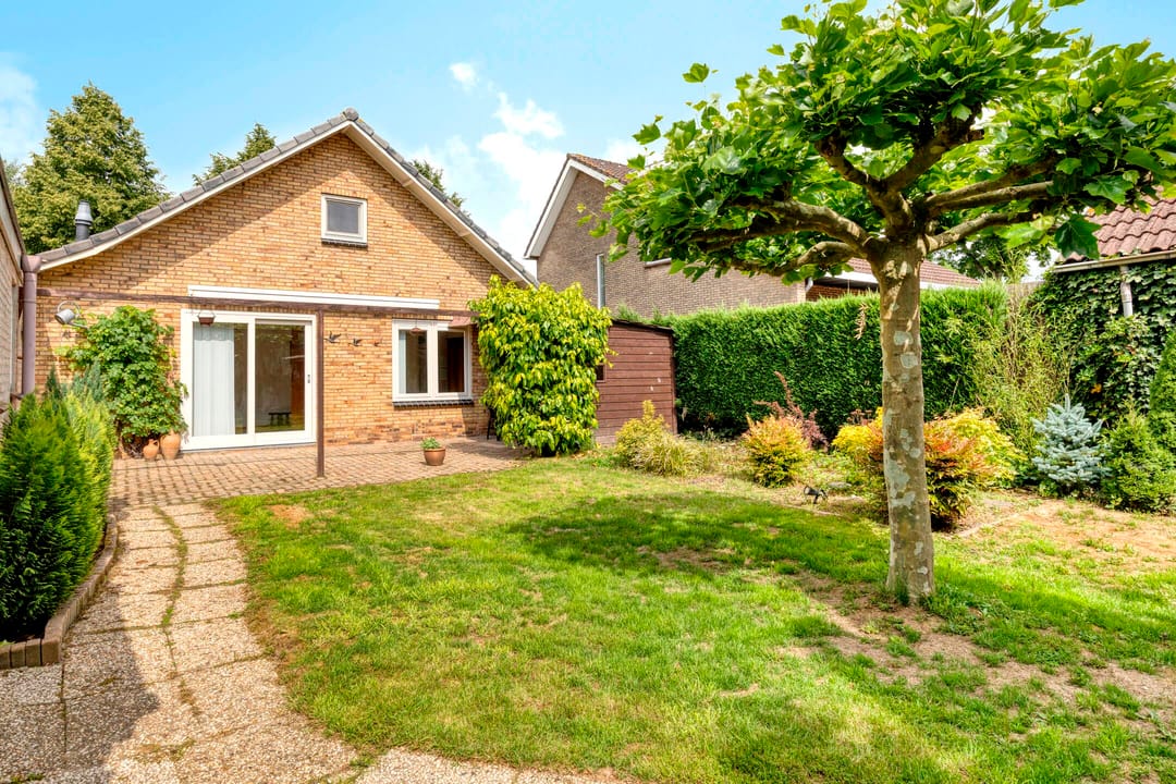 Foto 31 van Burgemeester Lewe van Aduardplein 1