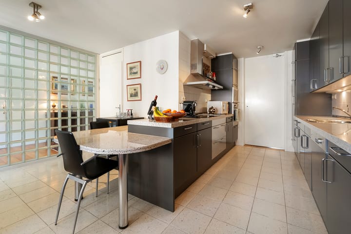 Photo 11 of Stadhouderskade 17-F