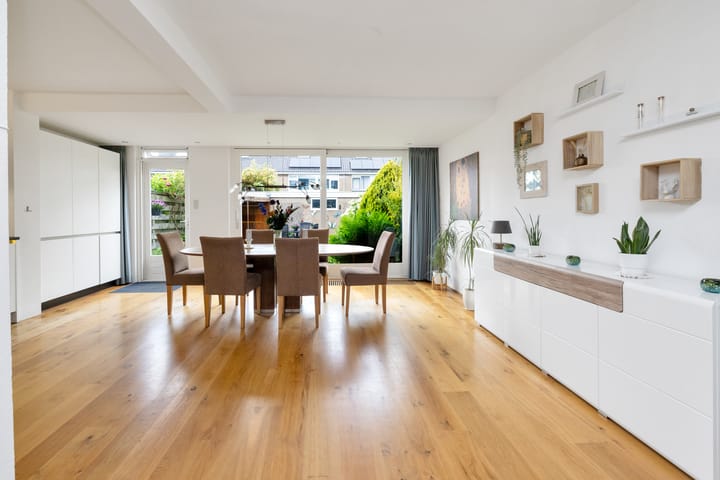 Foto 15 van Venusstraat 5