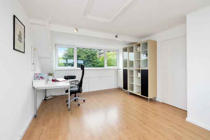 Foto 27 van Venusstraat 5