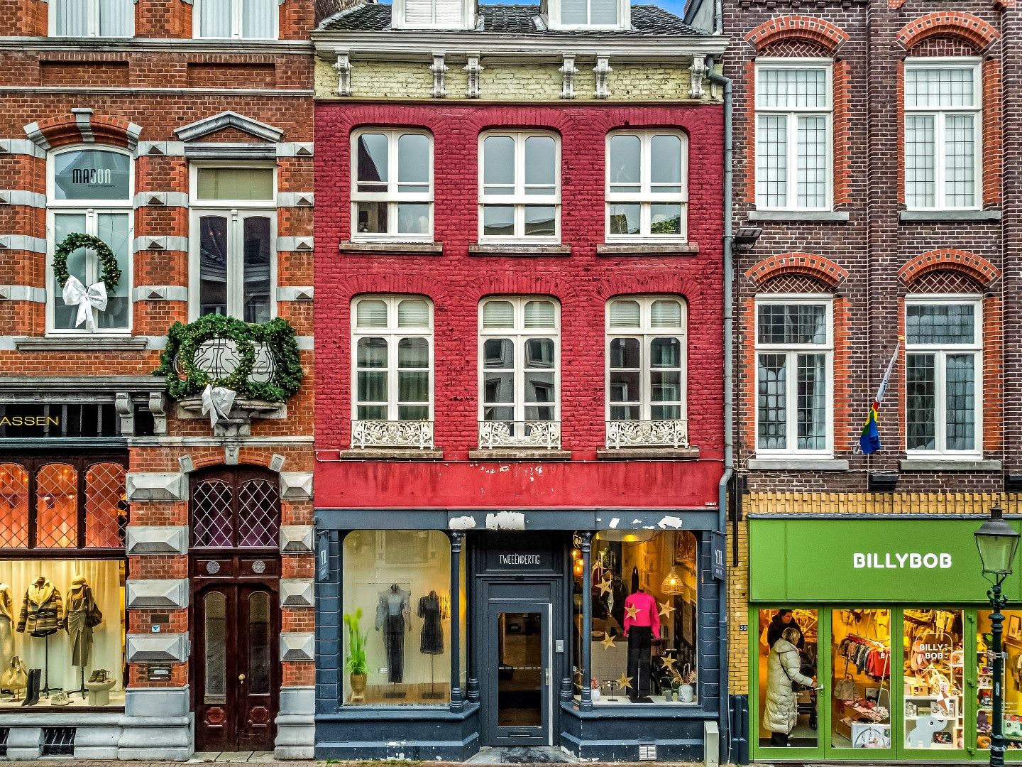 View photo 1 of Neerstraat 32