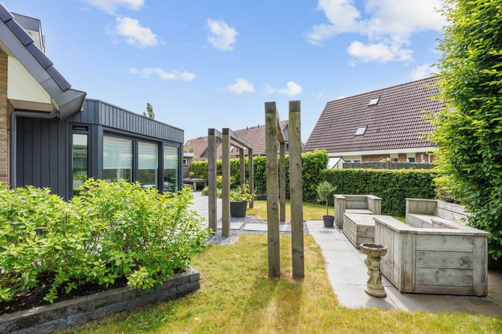 Photo 36 of Snepper 23