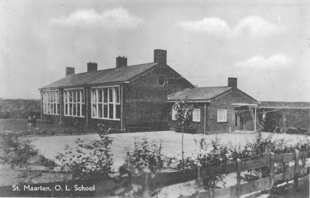 Foto 2 van Hoge Buurt 2-B