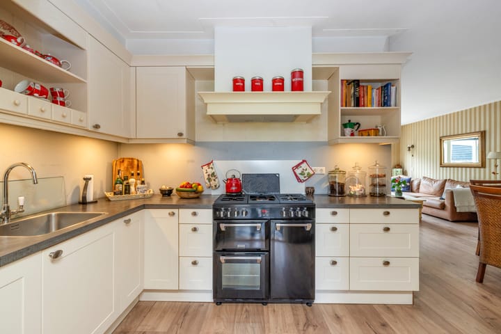 Foto 3 van Hoge Buurt 2-B