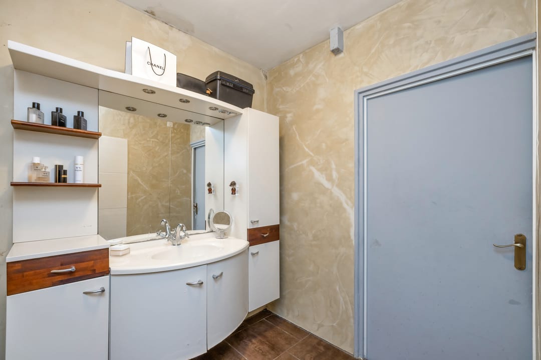 Foto 8 van Hoge Buurt 2-B