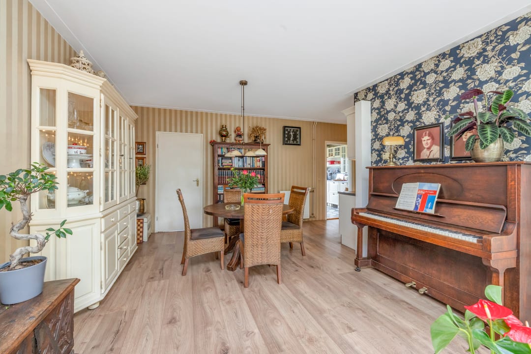 Foto 11 van Hoge Buurt 2-B