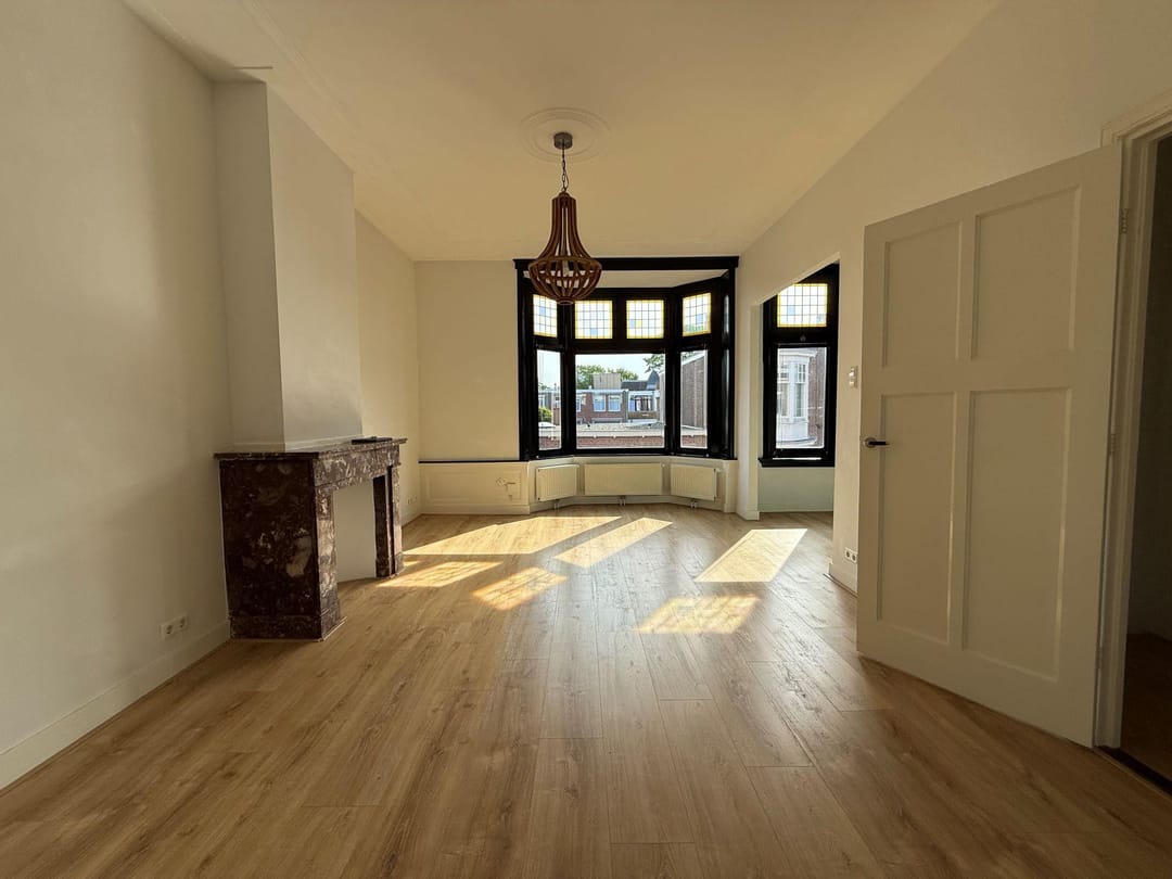 Foto 7 van Van Beverningkstraat 203