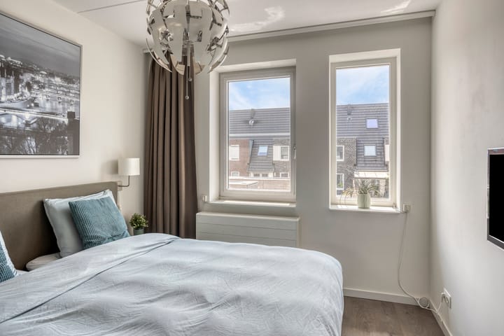 Foto 22 van Bakerstraat 27