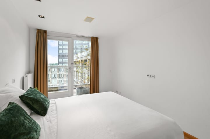 Foto 37 van Bos en Lommerplein 145