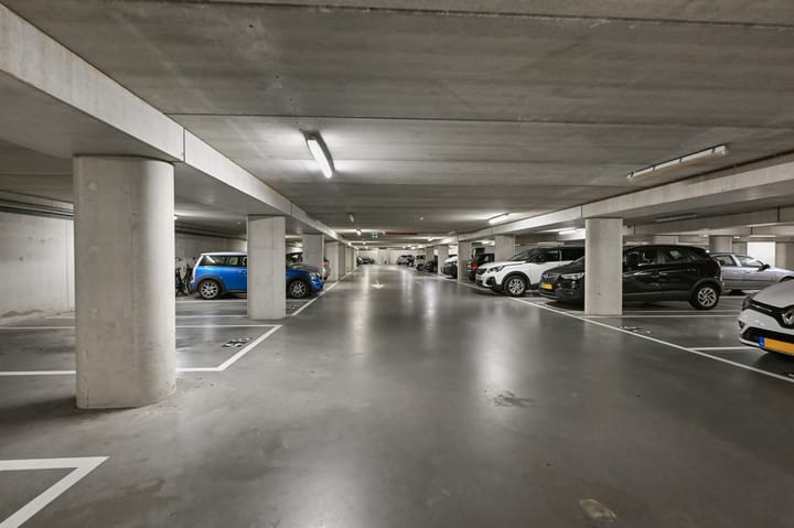 Foto 41 van Bos en Lommerplein 145