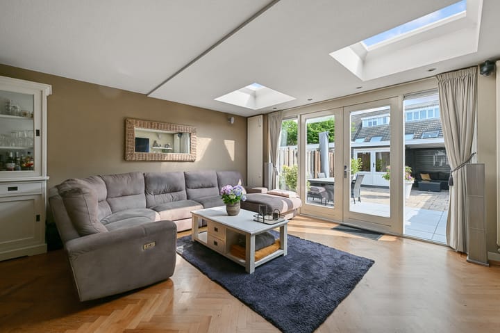 Foto 2 van Helmkruid 3