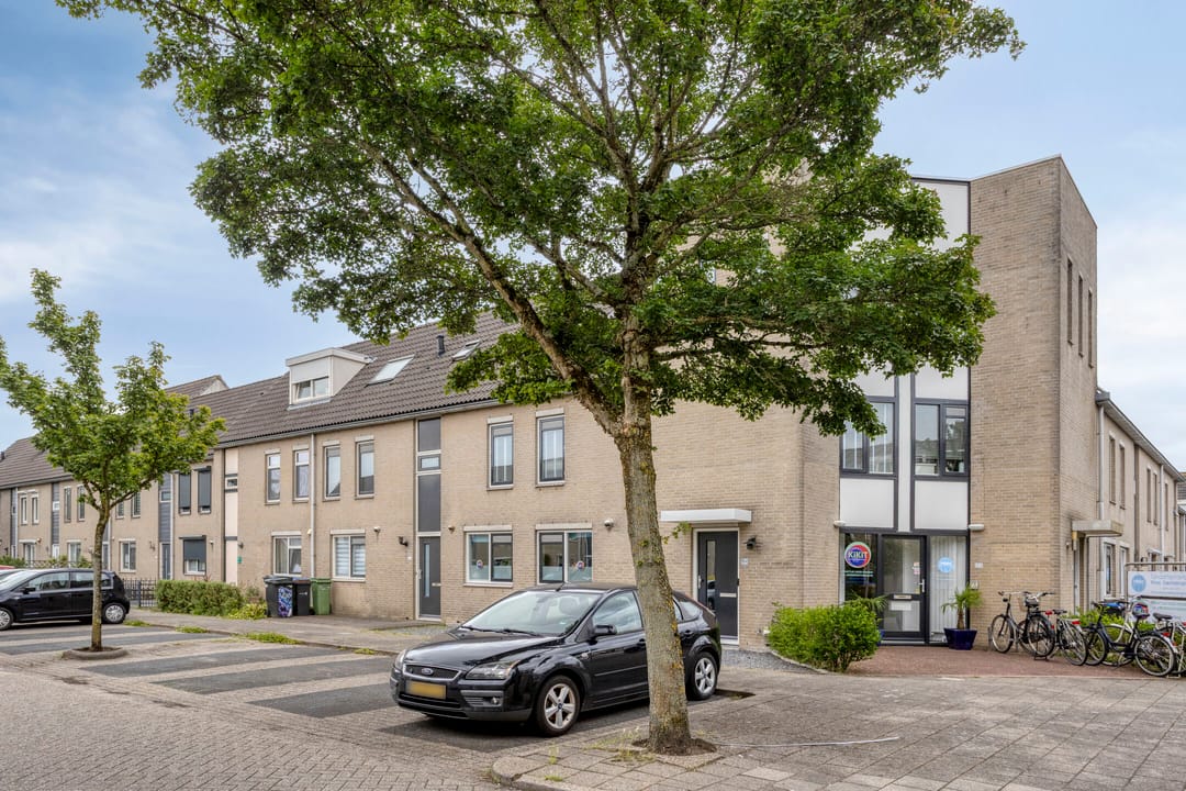 Foto 8 van Clara Visserstraat 124