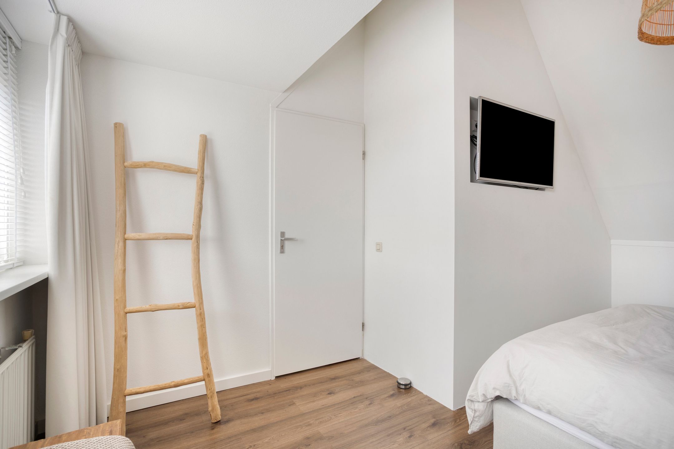 Foto 33 van Clara Visserstraat 124