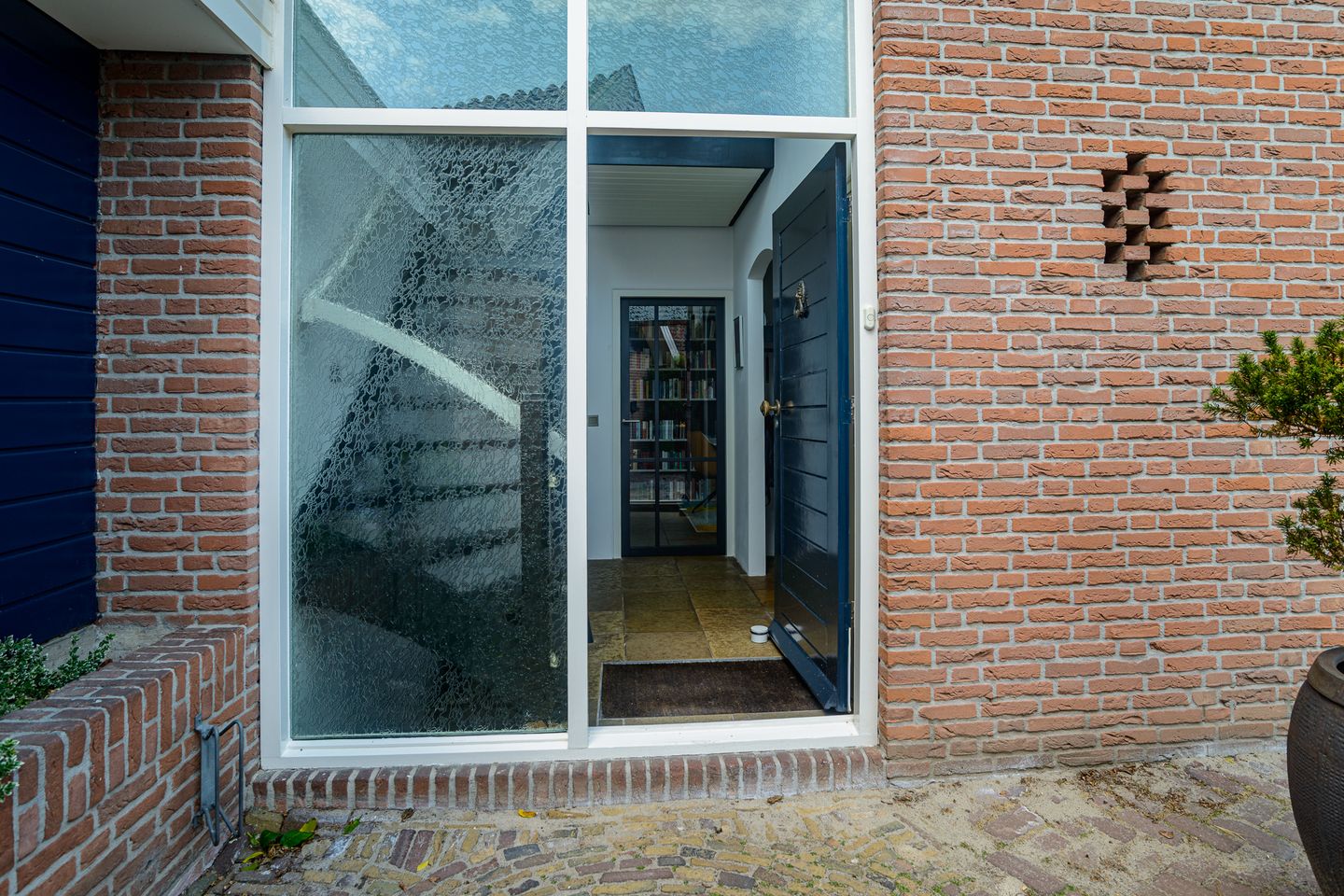 Photo 4 of Nieuwenhuisstraat 62