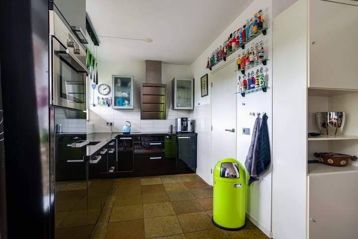 Foto 8 van Nieuwenhuisstraat 62