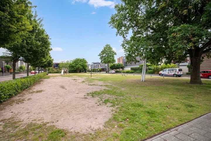 Foto 39 van Halstraat 48