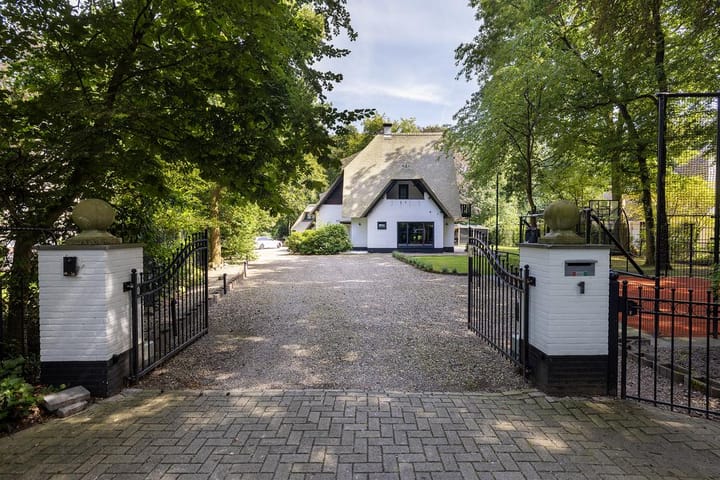 Photo 2 of Jan van Riemsdijklaan 1