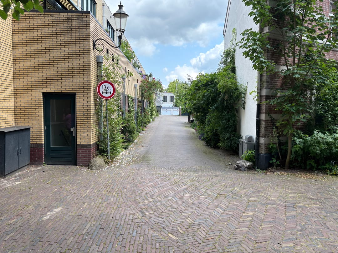 Foto 2 van Rozemarijnsteeg 10