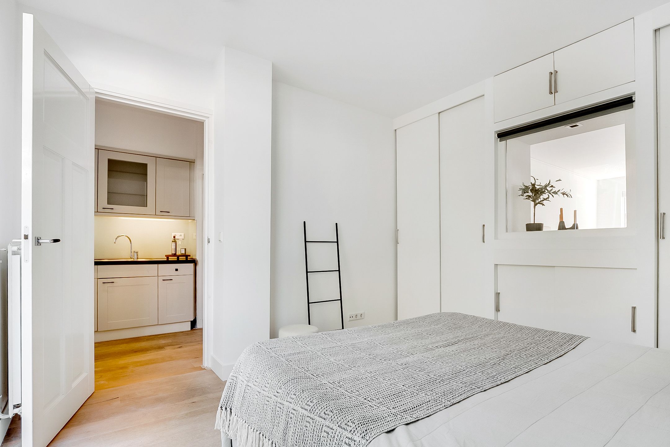 Foto 18 van Cornelis Mertenssstraat 35