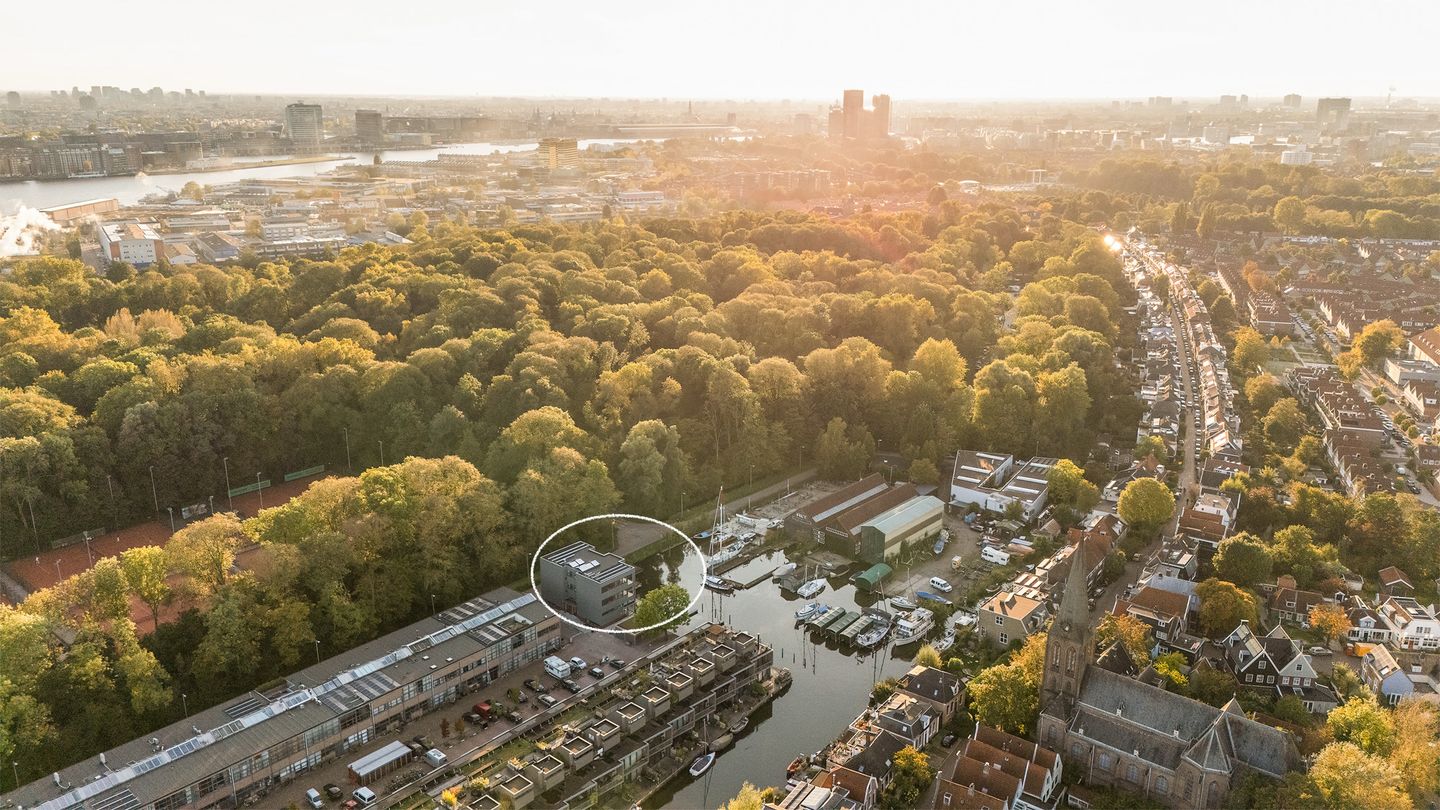 Photo 5 of Nieuwendammerkade 28-D4