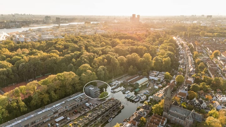 Photo 5 of Nieuwendammerkade 28-D4