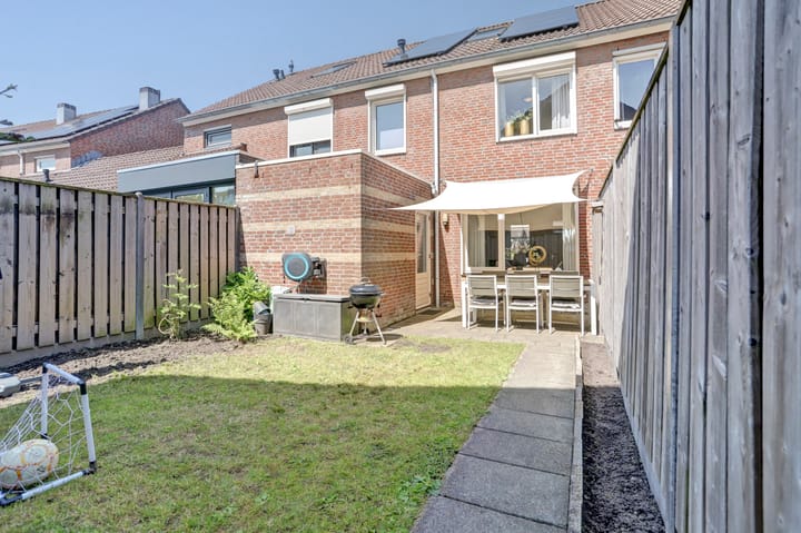 Foto 20 van Van Soeststraat 15