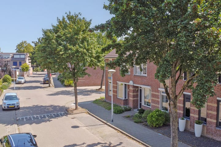 Foto 24 van Van Soeststraat 15