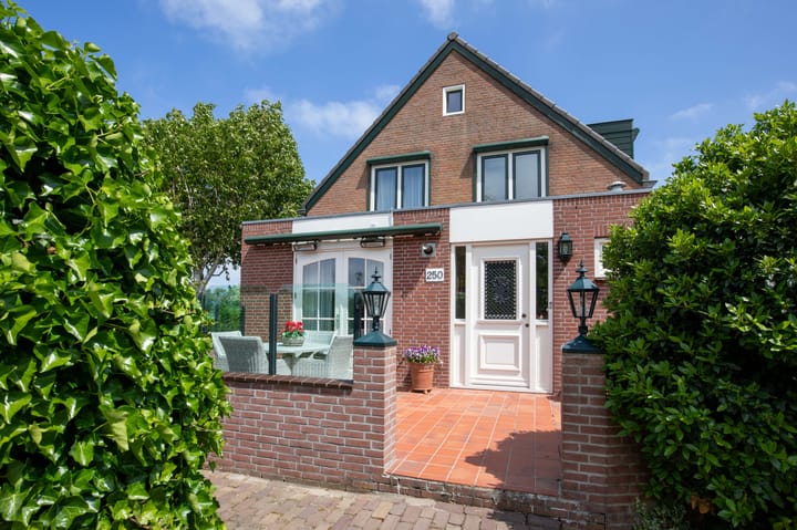 Foto 35 van Bennebroekerdijk 250