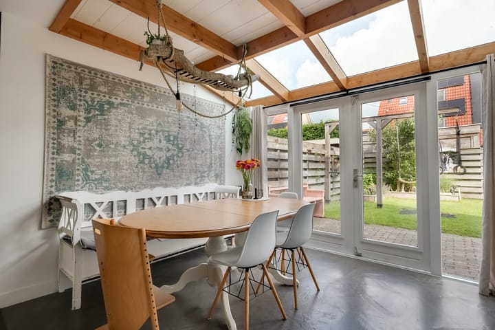 Photo 2 of Aurora 74