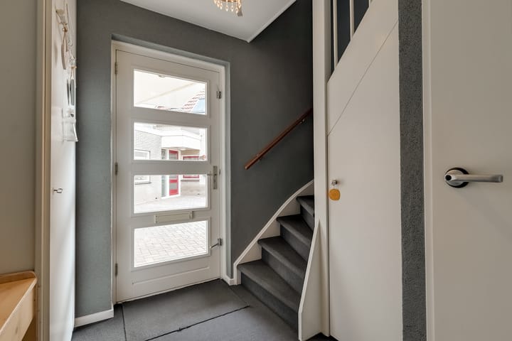 Photo 7 of Aurora 74