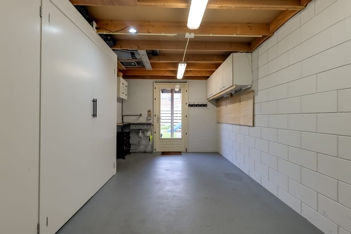 Photo 17 of Aurora 74