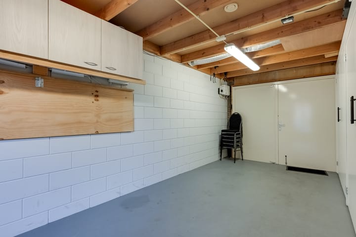 Photo 18 of Aurora 74