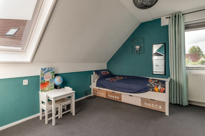 Photo 26 of Aurora 74