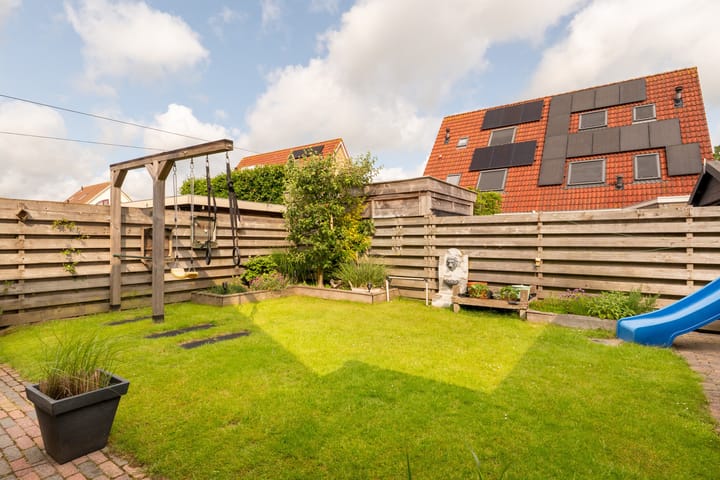 Photo 52 of Aurora 74