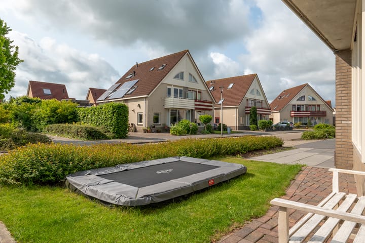 Photo 58 of Aurora 74