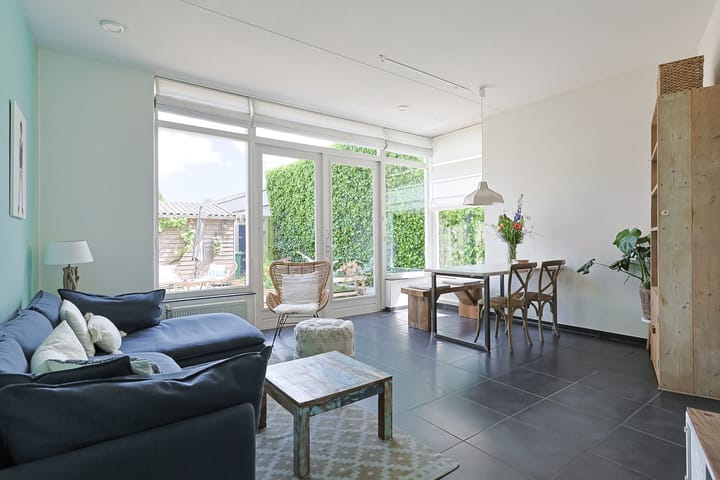 Foto 9 van Hooftstraat 232